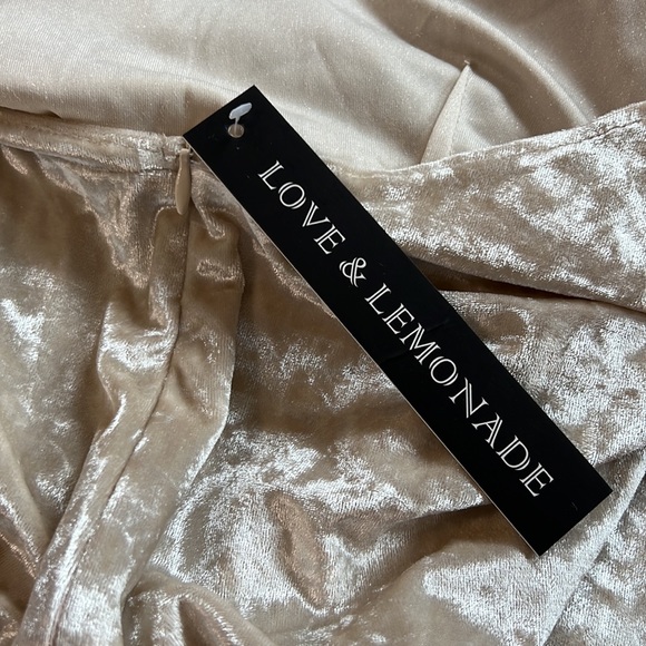 NWT LOVE&LEMONADE One Shoulder Backless Split Thigh Velvet Prom/ Formal Dress - Picture 5 of 5